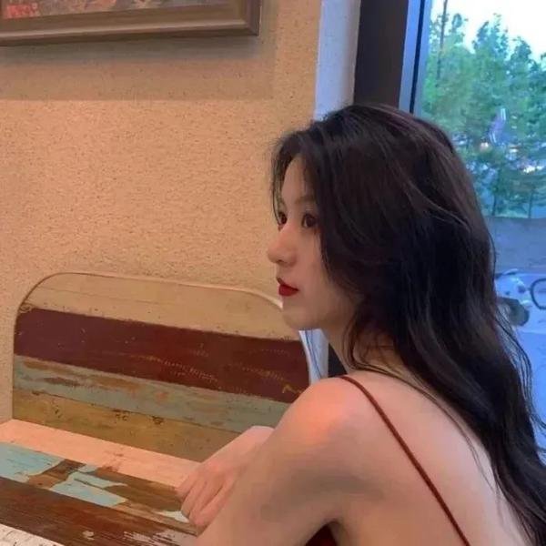花间一倾城
